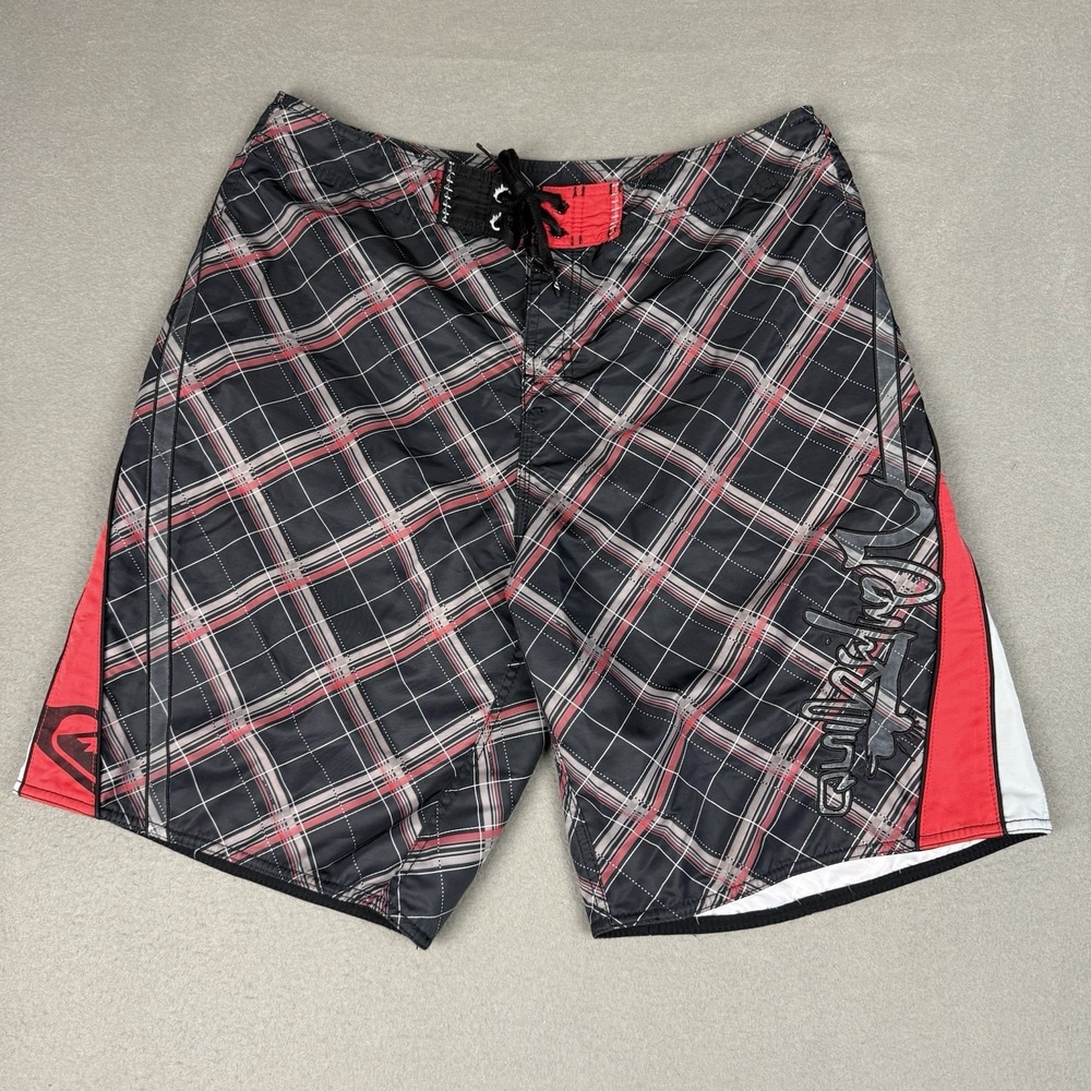 QUIKSILVER Vintage‎ Y2K Board Shorts Swim Trunks Mens 34 Plaid Black Red Surf